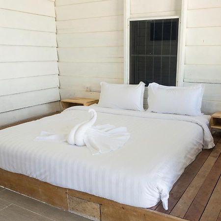 Hotel Sarasea Koh Rong Samloem Koh Rong Sanloem Zewnętrze zdjęcie